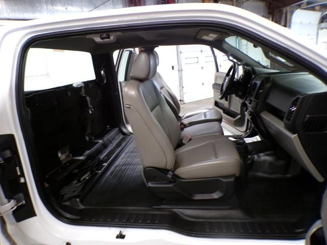Photo of 2019 Oxford White Ford F-150