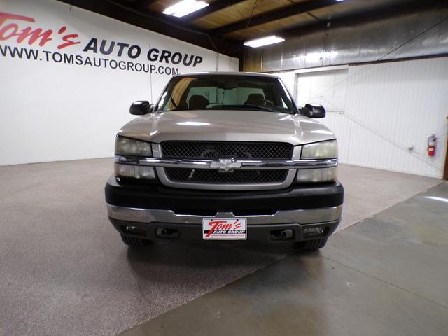 Photo of 2004 Silver Birch Metallic Chevrolet Silverado 2500