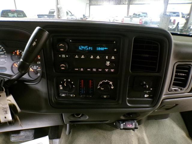 Photo of 2004 Silver Birch Metallic Chevrolet Silverado 2500