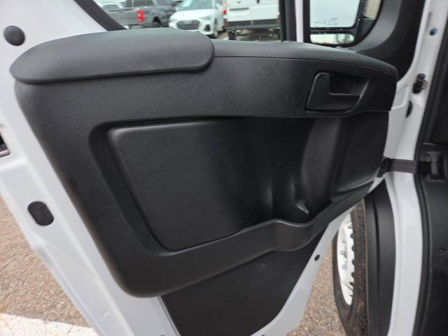 Photo of 2025 Bright White Clearcoat RAM ProMaster 2500