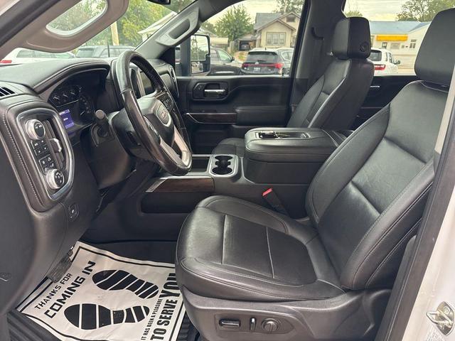 Photo of 2021 White Frost GMC Sierra 2500