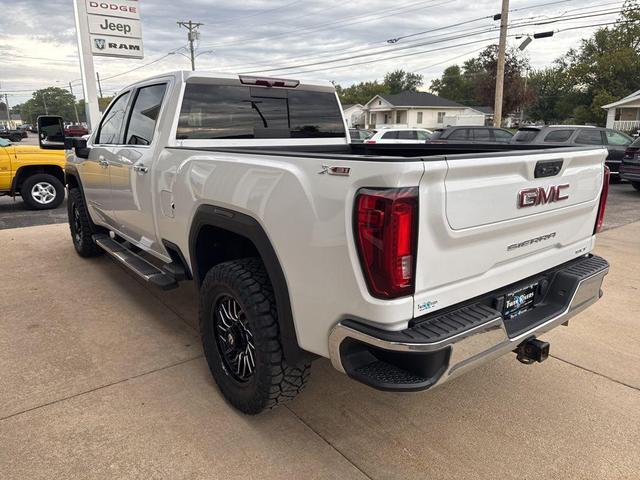 Photo of 2021 White Frost GMC Sierra 2500