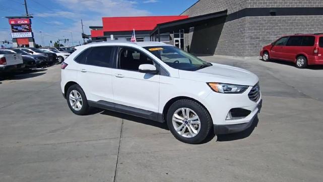 Photo of 2020 Oxford White Ford Edge