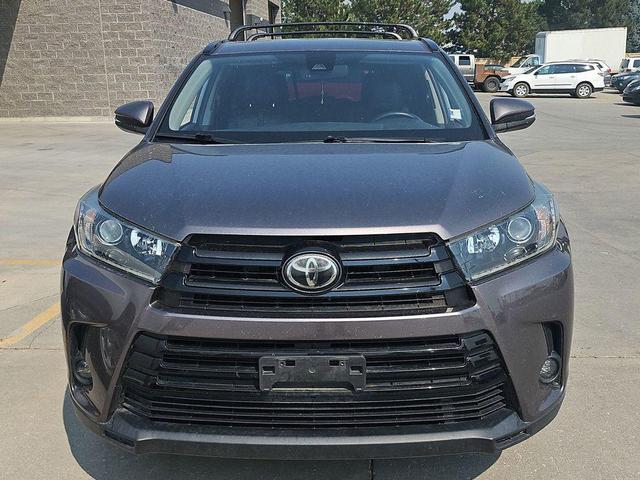 Photo of 2019 Predawn Gray Mica Toyota Highlander