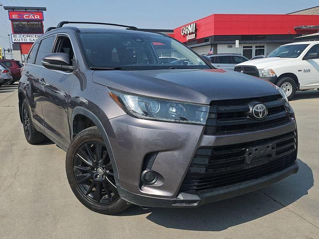 Photo of 2019 Predawn Gray Mica Toyota Highlander