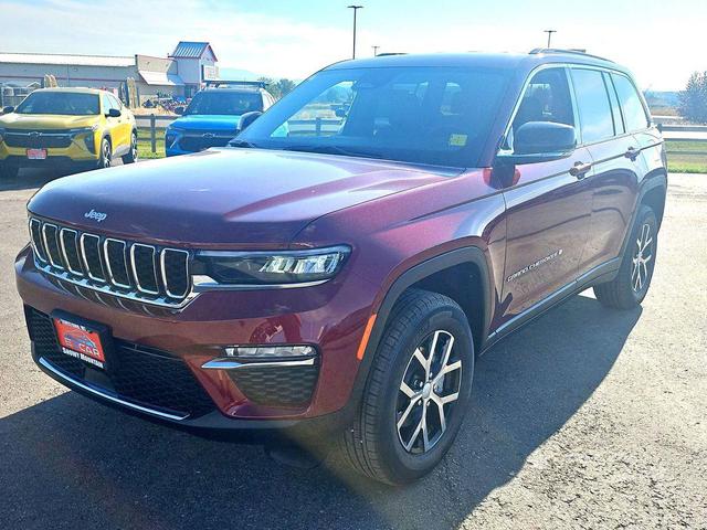 Photo of 2025 Velvet Red Pearlcoat Jeep Grand Cherokee