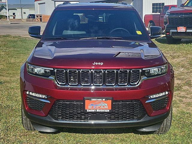 Photo of 2025 Velvet Red Pearlcoat Jeep Grand Cherokee