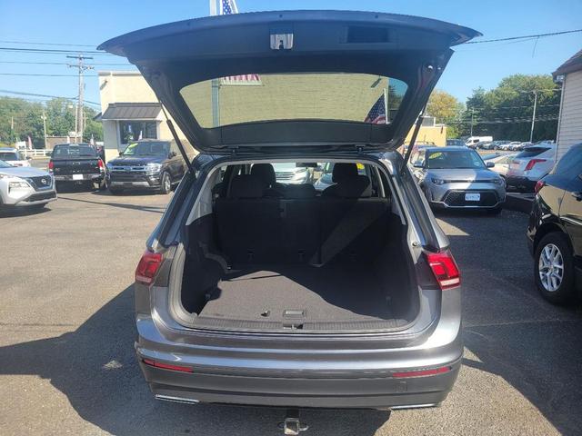 Photo of 2020 Platinum Gray Metallic Volkswagen Tiguan