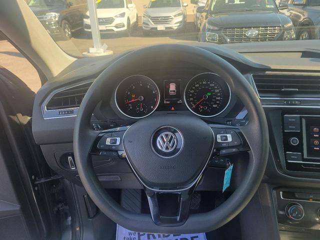 Photo of 2020 Platinum Gray Metallic Volkswagen Tiguan
