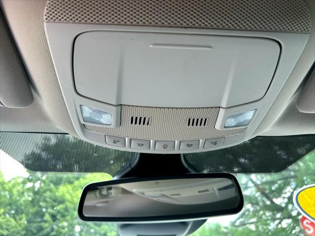 Photo of 2023 Agate Black Metallic Ford Edge