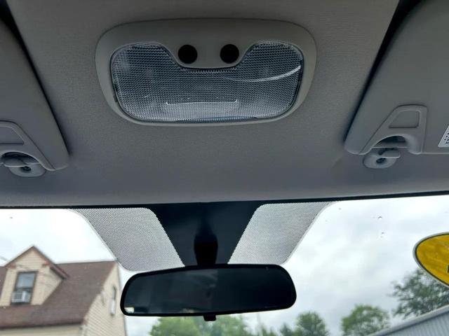 Photo of 2012 Bright Silver Metallic Clearcoat Dodge Journey