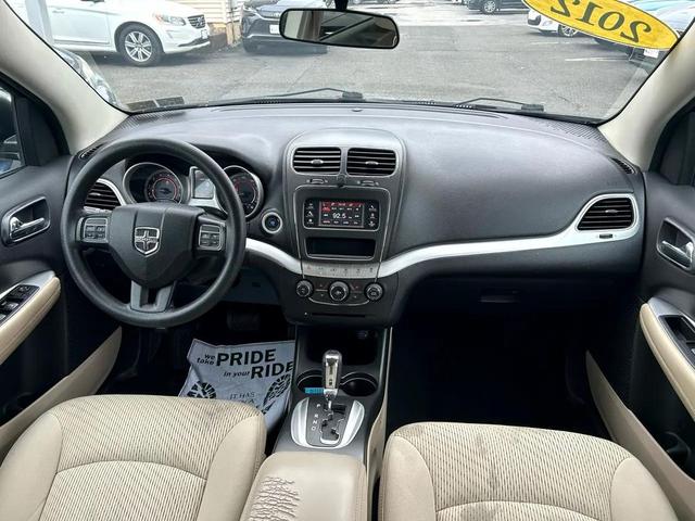 Photo of 2012 Bright Silver Metallic Clearcoat Dodge Journey