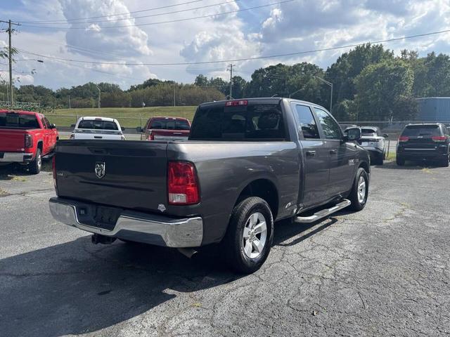 Photo of 2015 Brilliant Black Crystal Pearlcoat RAM 1500