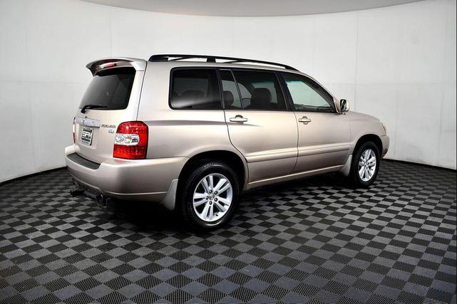 Photo of 2006 Sonora Gold Pearl Toyota Highlander Hybrid