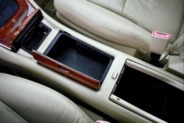 Photo of 2006 Sonora Gold Pearl Toyota Highlander Hybrid