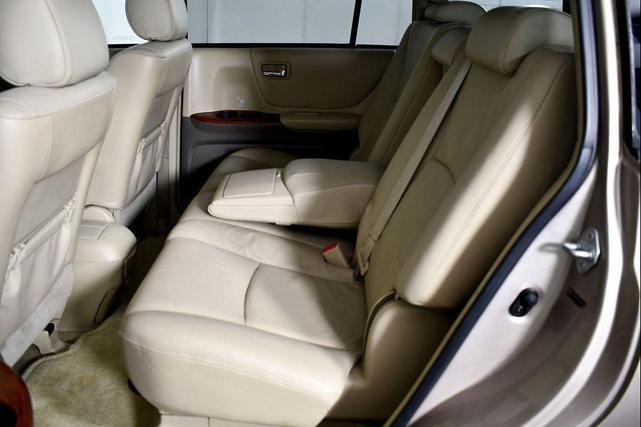 Photo of 2006 Sonora Gold Pearl Toyota Highlander Hybrid