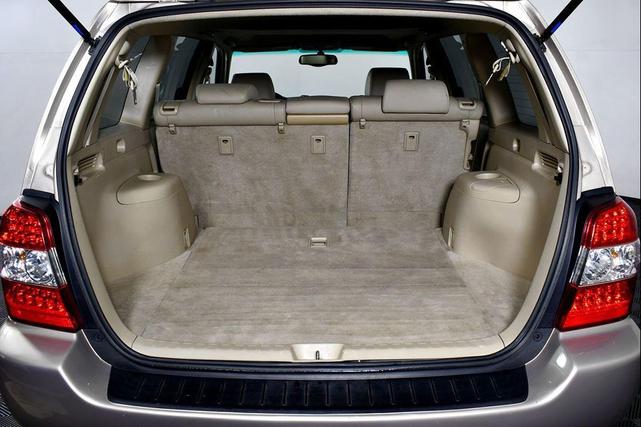 Photo of 2006 Sonora Gold Pearl Toyota Highlander Hybrid