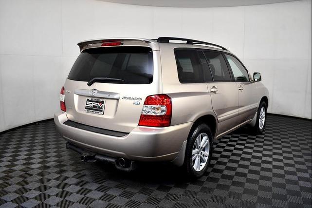 Photo of 2006 Sonora Gold Pearl Toyota Highlander Hybrid