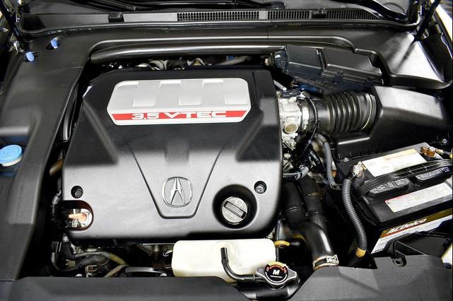 Photo of 2007 White Diamond Pearl Acura TL