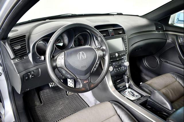Photo of 2007 White Diamond Pearl Acura TL