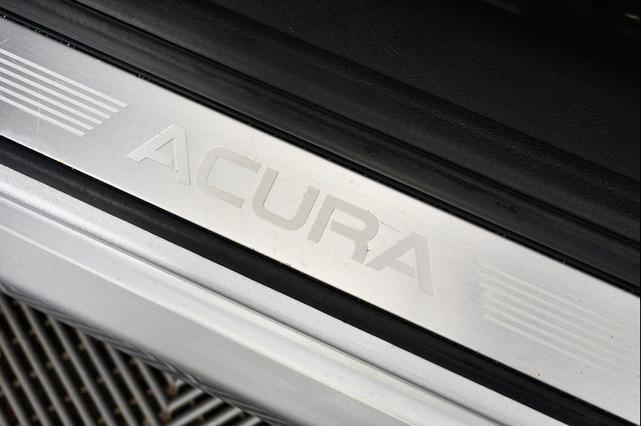 Photo of 2007 White Diamond Pearl Acura TL