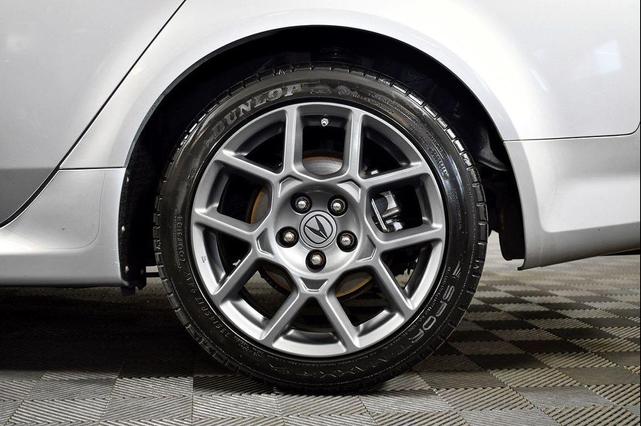 Photo of 2007 White Diamond Pearl Acura TL