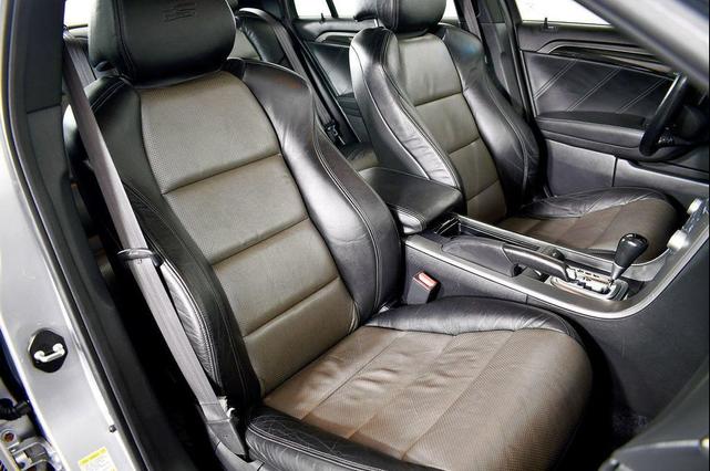Photo of 2007 White Diamond Pearl Acura TL