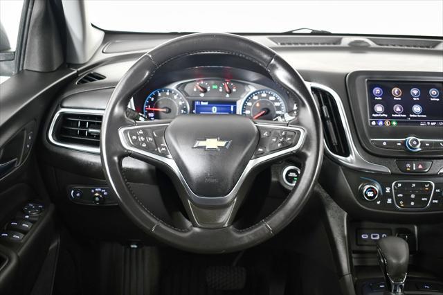 Photo of 2022 Silver Ice Metallic Chevrolet Equinox