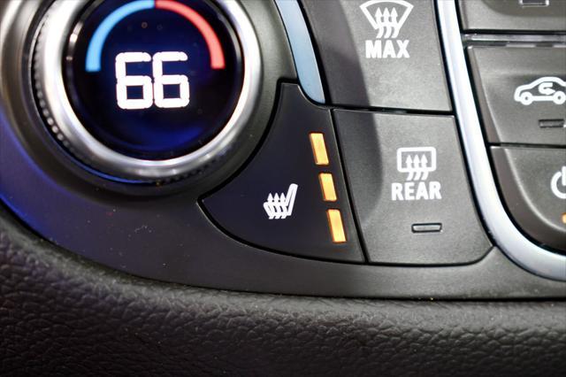 Photo of 2022 Silver Ice Metallic Chevrolet Equinox