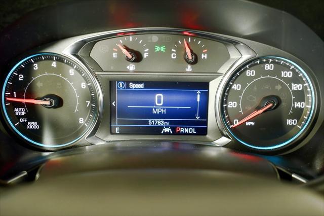 Photo of 2022 Silver Ice Metallic Chevrolet Equinox