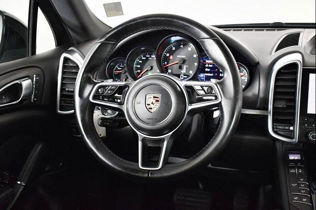 Photo of 2017 Black Porsche Cayenne
