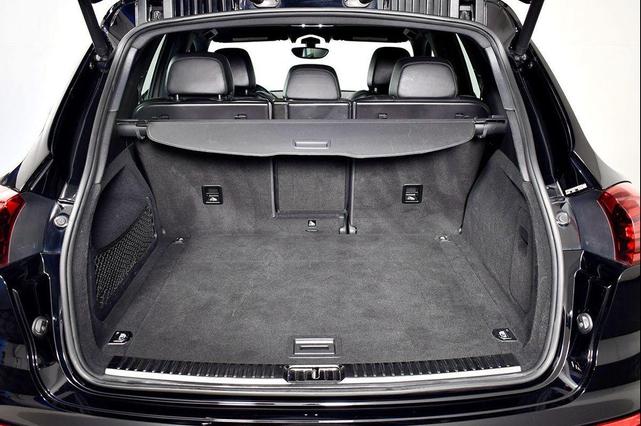 Photo of 2017 Black Porsche Cayenne