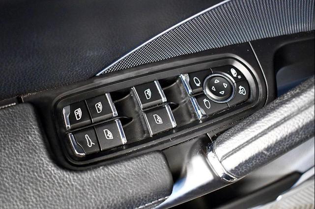 Photo of 2017 Black Porsche Cayenne