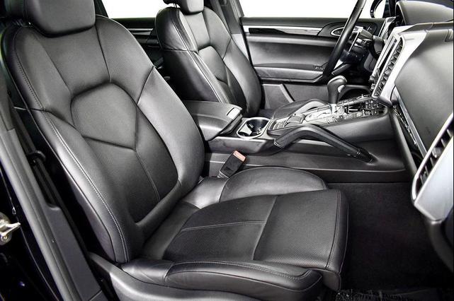 Photo of 2017 Black Porsche Cayenne