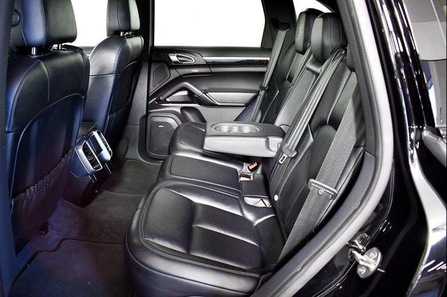 Photo of 2017 Black Porsche Cayenne
