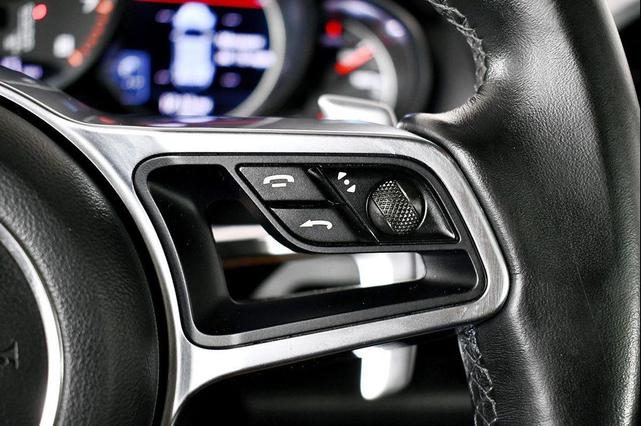 Photo of 2017 Black Porsche Cayenne
