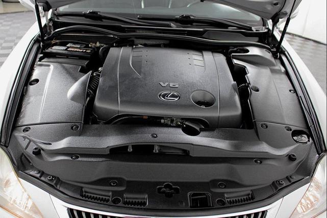 Photo of 2009 Glacier Frost Mica Lexus IS 250