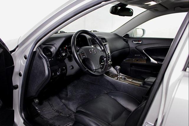 Photo of 2009 Glacier Frost Mica Lexus IS 250