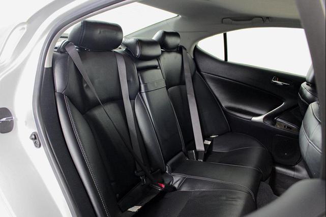 Photo of 2009 Glacier Frost Mica Lexus IS 250