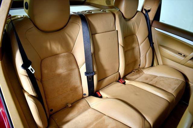 Photo of 2008 Red Porsche Cayenne