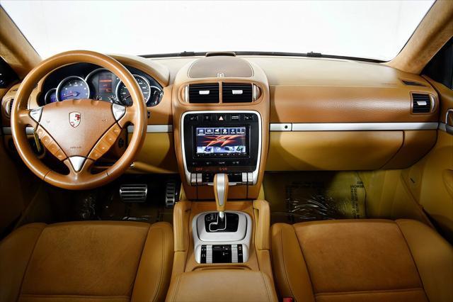 Photo of 2008 Red Porsche Cayenne