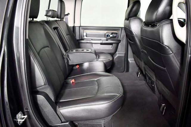 Photo of 2018 Brilliant Black Crystal Pearl RAM 1500