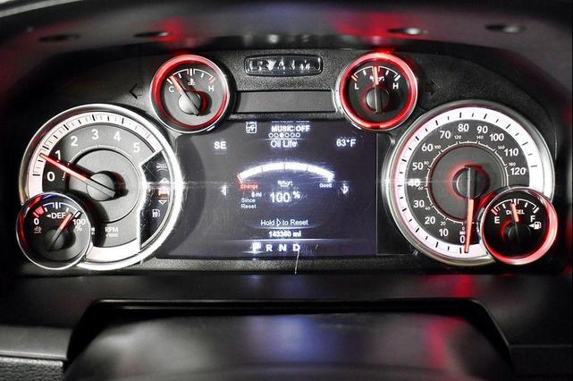 Photo of 2018 Brilliant Black Crystal Pearl RAM 1500