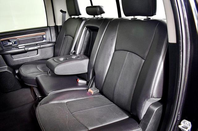 Photo of 2018 Brilliant Black Crystal Pearl RAM 1500