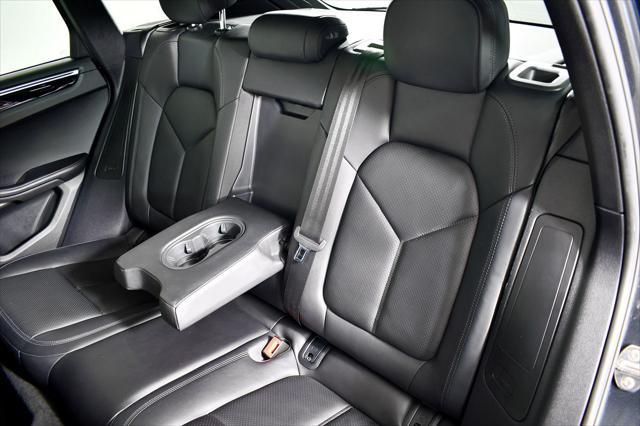 Photo of 2019 Volcano Grey Metallic Porsche Macan