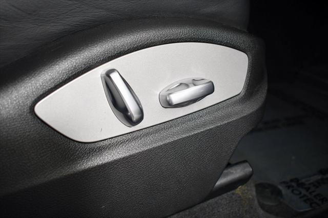 Photo of 2019 Volcano Grey Metallic Porsche Macan