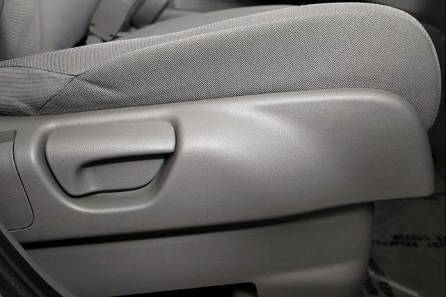 Photo of 2010 Glacier Blue Metallic Honda CR-V