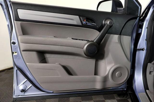 Photo of 2010 Glacier Blue Metallic Honda CR-V