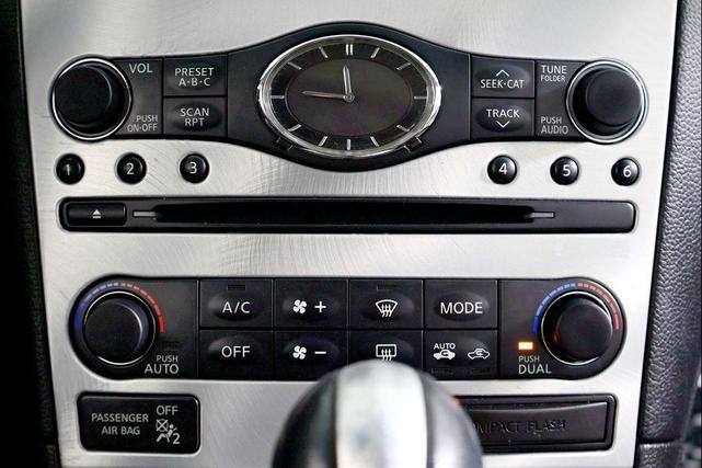 Photo of 2009 Moonlight White INFINITI G37