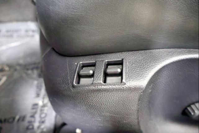 Photo of 2009 Moonlight White INFINITI G37